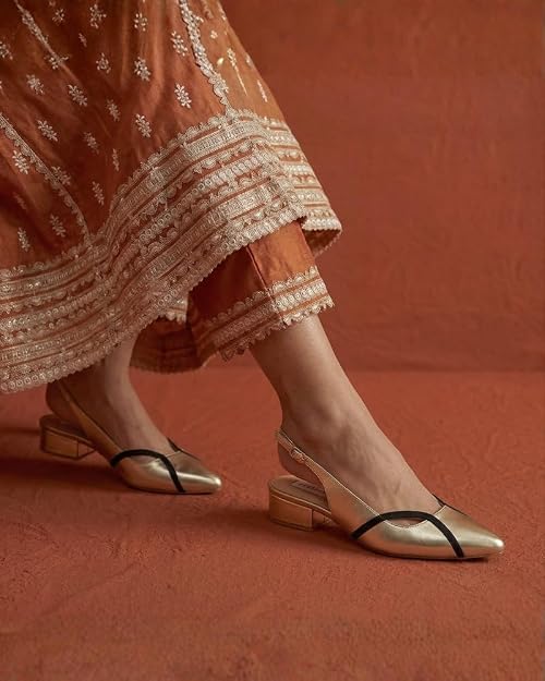 OCEEDEE Ayesha Gold Slingback Shoes: 3 Outfit Ideas OCEEDEE gold pointed slingback shoes worn with a rust embroidered outfit