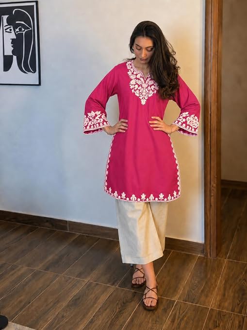 Pink straight kurta with floral detailing at neckline cuffs and hem