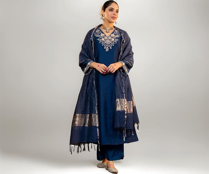 KLOSIA blue embroidered straight kurta with matching pants and bordered dupatta